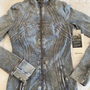 Define jacket Nulux Wash